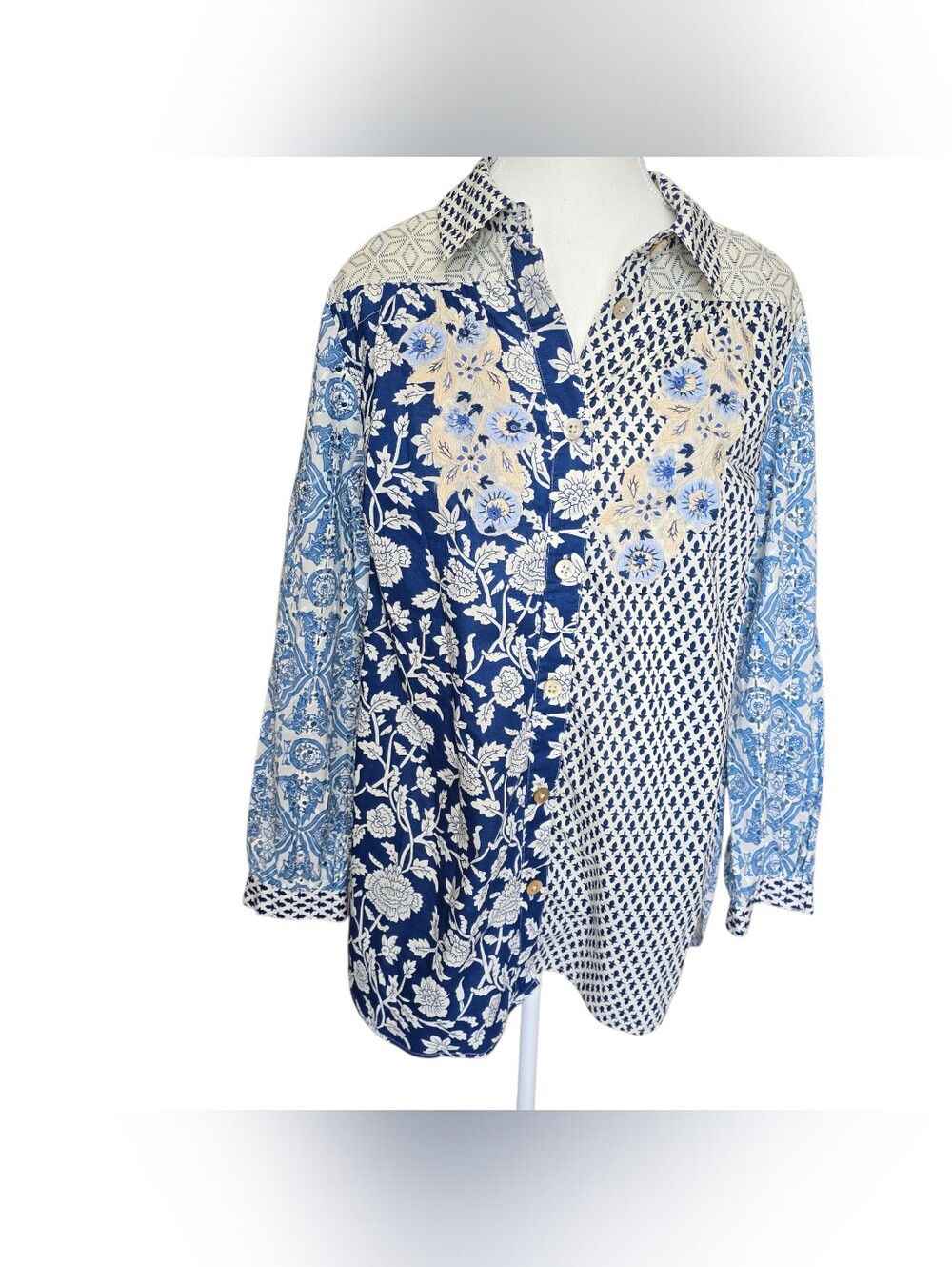 Soft Surroundings Capelle Boho Patchwork Floral Eyelit Button Up Blouse Medium